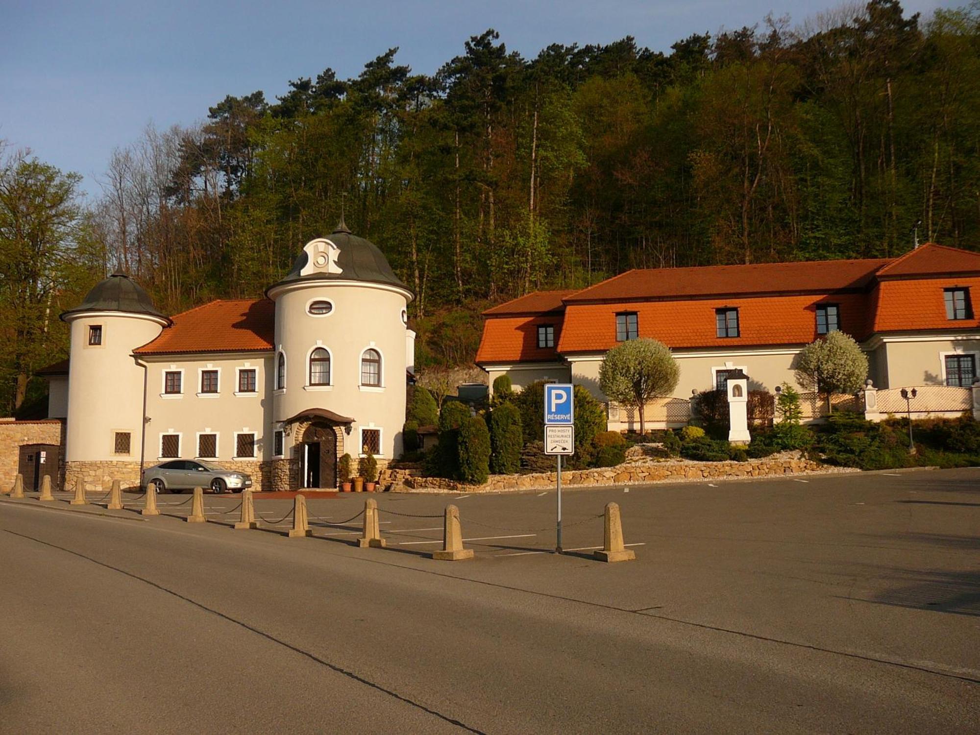 Hotel Zamecek Pod Hradem Stary Jicin 111 Kültér fotó