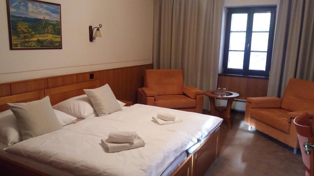 Hotel Zamecek Pod Hradem Stary Jicin 111 Kültér fotó
